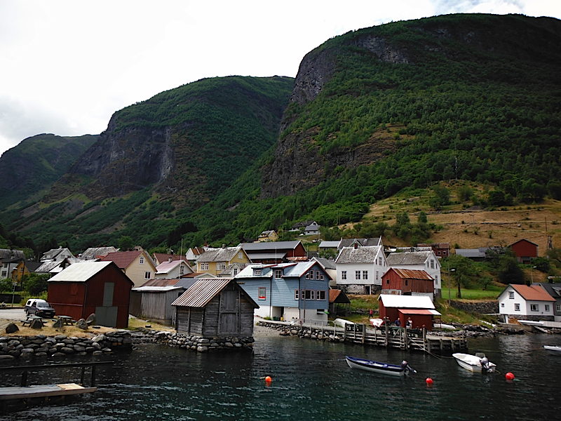 Undredal in Aurlandsfjord